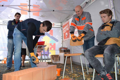 HELUZ opět podpořil soutěž studentů řemeslných oborů ŘEMESLO/SKILL