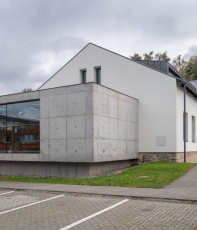  Beton v architektuře – samoobsluha Hruška v Trojanovicích