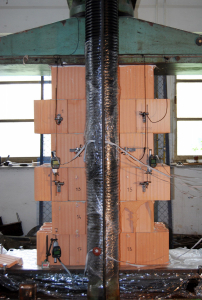 Zkoušky pevnosti v TZÚS Brno