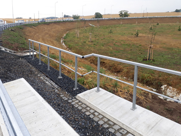 Obchvat Opavy s kompozitním zábradlím MEA