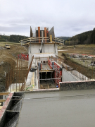 Konstrukce hlavního tělesa se spodní výpustí