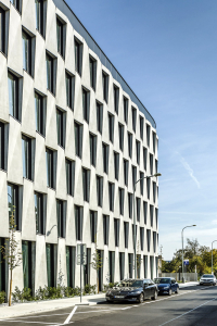 Obr. 16: Plášť budovy A ze sklocementových prvků