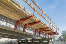 Obr. 5: Pracovní lávka VGK nasazená na prefabrikovaných nosnících