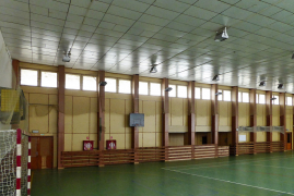 Obr. 4: Stĺpy medzi loďami objektu