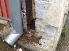 Obr. 18: Poškodenie stĺpa