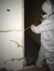 Odstraňování materiálů s obsahem azbestu