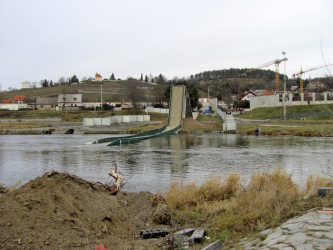 Obr. 2: Trojská lávka po havárii, prosinec 2017