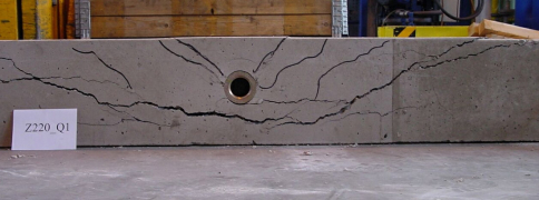 Obr. 4: Zkouška pevnosti v příčném tahu