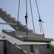 Obr. 8: Ukázky použití transportních kotev v praxi