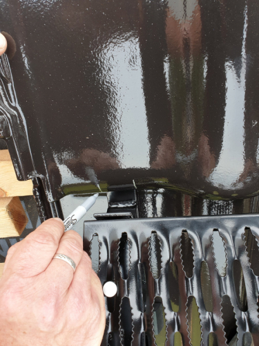 Zakreslení úpravy tašek nad držáky