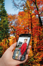 Prostřednictvím aplikace Schüco můžete otevřít vstupní dveře, i když právě nejste doma, a komunikovat s osobou stojící na prahu vašich dveří