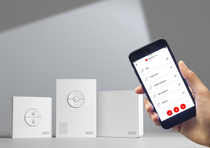 VELUX ACTIVE umožňuje ovládání pomocí senzorů, manuálně nebo smartphonem