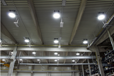 Světlovody Lightway v nové hale společnosti SIPRAL