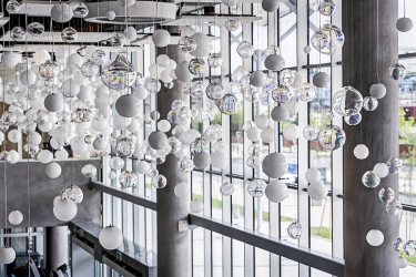 Foyer tvoří důstojný prostor pro mezinárodní kongresy