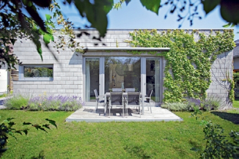 Dům D01, autoři Ing. arch. Eva Zemenová, MgA. Luboš Zemen. 