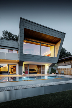 Haus K. v Dölsachu s aluminiovými fasádami a střechami