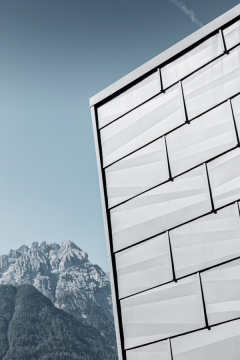 Haus K. v Dölsachu s aluminiovými fasádami a střechami