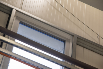 Uplatnění oken GENEO u výrobní haly v pasivním standardu