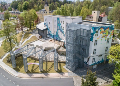 Vstup do Kulturního a vzdělávacího centra LaRitma