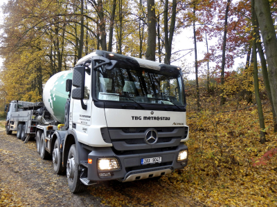 Obr. 6: Doprava betonu na staveniště