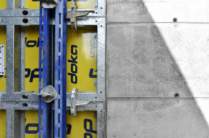 Obr. 4: Hladké pohledové betony podchodu Eden vytvořené pomocí desek Xlife (realizace Metrostav)