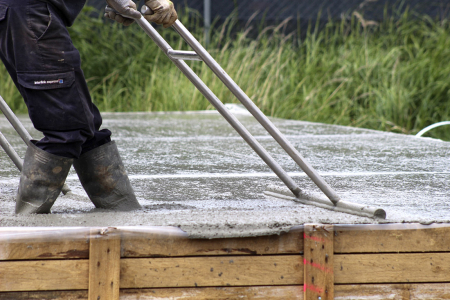 Ukládka samonivelačních betonů je velmi rychlá a výsledek je dokonalý