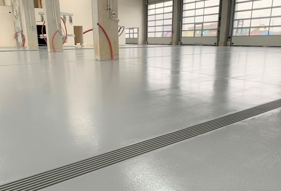 Nízké žlaby PG 150 EVO v servisním středisku pro kamiony na D1