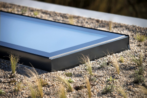 Výklopné střešní dveře, aula České zemědělské univerzity, Praha