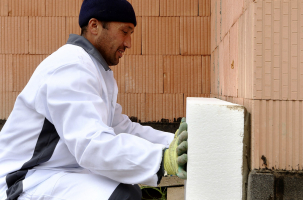 Lepení tepelněizolačních desek z EPS-F