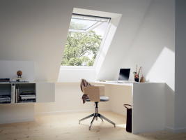 Střešní okno VELUX se sádrokartonovým ostěním