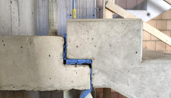 Prefabrikovaná schodiště z lehčeného liaporbetonu