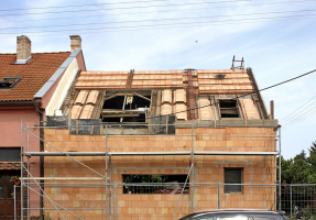 Obr. 2: Realizace těžké šikmé střechy