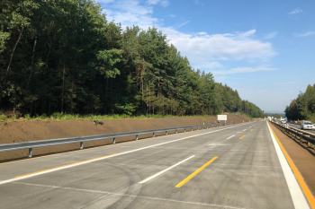 Výhradně po novém betonovém povrchu pojedou řidiči na D1 mezi Humpolcem a Větrným Jeníkovem