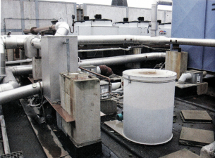 Obr. 28: Většinu plochy zabírá technika