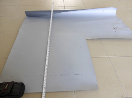 Obr. 14: Vzorky fólie: Nedostatečně velký zkušební vzorek plastové fólie o šířce 1 m s nominální šířkou fólie 1,6 m