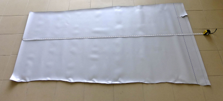 Obr. 14: Vzorky fólie: dostatečně velký zkušební vzorek plastové fólie