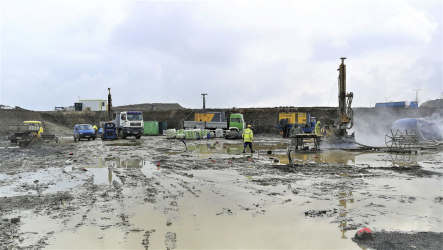 Obr. 7: Průběh vrtání testovacích vrtů