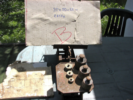 Obr. 4: Vážení PUR desky pro zjištění obsahu vody