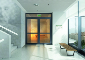 Schüco FireStop ADS 90 FR 90 kombinuje design, účinnost a flexibilitu v jediném protipožárním systému s 90minutovou požární odolností