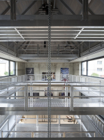 Otevřený prostor provozního domu s výškou přes 13 m