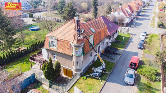 Pracovní plošina (zdroj: SICO RENT)