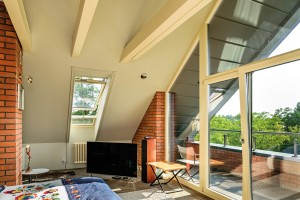 Přestavba podkroví starého vodního mlýna v obci Dmosin Drugi v Polsku (zdroj: FAKRO)