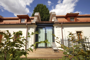 Chateau Troja Residence