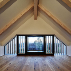 Řešení oken ve štítu střechy