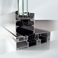 S bezbariérovým prahem u posuvných systémů Schüco ASE 80.HI lze kombinovat další standardní požadavky, jako je účinná tepelná izolace a odolnost proti vloupání na úrovni RC 2 (zdroj: Schüco CZ)