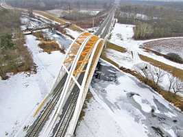 Stavba řeší více než tříkilometrový úsek přilehlé koridorové trati s komplexní infrastrukturou a úpravami přejezdu na rychlost 160 km/h