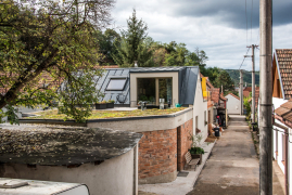 Rekonstrukce domu v bývalé dělnické kolonii