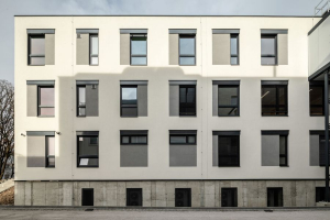 Modulární přístavba bloku ortopedie pro Karvinskou hornickou nemocnici. Přístavbu realizovala společnost KOMA Modular (zdroj: KOMA Modular)