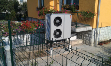 Chlazení domu tepelným čerpadlem je šetrnější než klimatizace