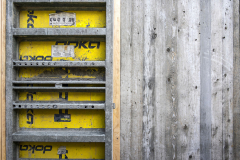 Rustikální otisk je realizován pomocí bednění Doka Framax Xlife, které slouží jako podpora pro desku ze speciálně upravených nehoblovaných prken